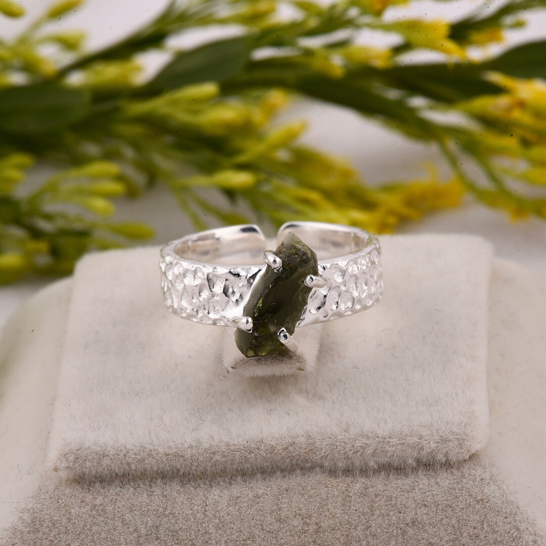 Moldavite Ring Hammered Texture Band Ring 925 Sterling Etsy