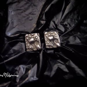 Boucles d&#39;oreilles en argent sterling - Boucles d&#39;oreilles artisanales pour femmes - Boucles d&#39;oreilles en argent - Boucles d&#39;oreilles en argent - Petites boucles d&#39;oreilles carrées - Idées cadeaux