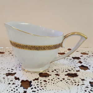Mikasa &quot;Cambridge&quot; Creamer