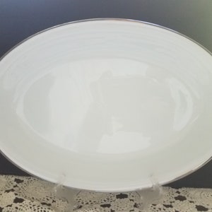 Noritake &quot;Silverdale&quot; 16&quot; By 11&quot; Platter with Platinum Trim