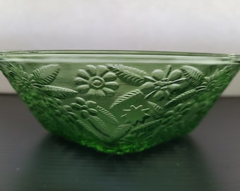 Indiana Glass Green Pineapple and Floral 7 1/2" Large Fruit Bowl