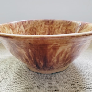 Bennington Spatterware Nine Inch Bowl - Yellowware - Rockingham