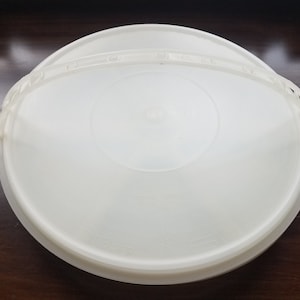 Tupperware 1954 &quot;Carolier&quot; Veggie and Relish Tray - Like New - Millionaire Line