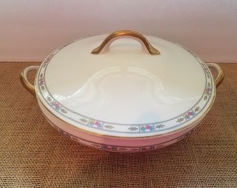 Syracuse China "Orleans" Covered Round Vegetable Bowl