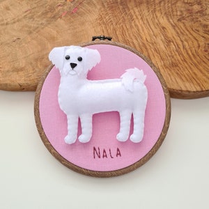 Custom Maltese hoop decoration | Personalised felt dog ornament | Custom gift for dog owner/lover | Dog portrait | Dog replica | Embroidery