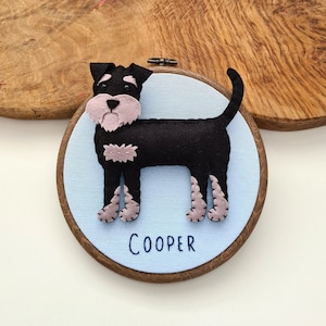 Custom Schnauzer hoop decoration | Personalised felt dog ornament | Custom gift for dog owner/lover | Dog portrait | Dog replica embroidery