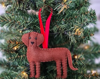 Custom Chesapeake Bay Retriever Christmas decoration | Personalised felt dog ornament | Gift for dog owner/lover | Pet portrait | Replica |