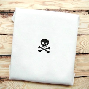 Scull & Crossbones Silhouette Fill Stitch Embroidery Design File  In 9 Formats **** Instant Download