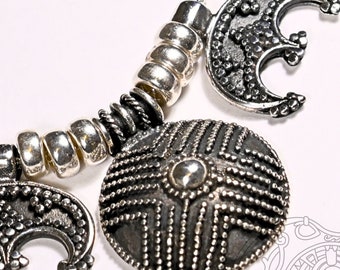 Handmade Sterling Silver Triple Moon Goddess Necklace: Wicca Asatru LARP