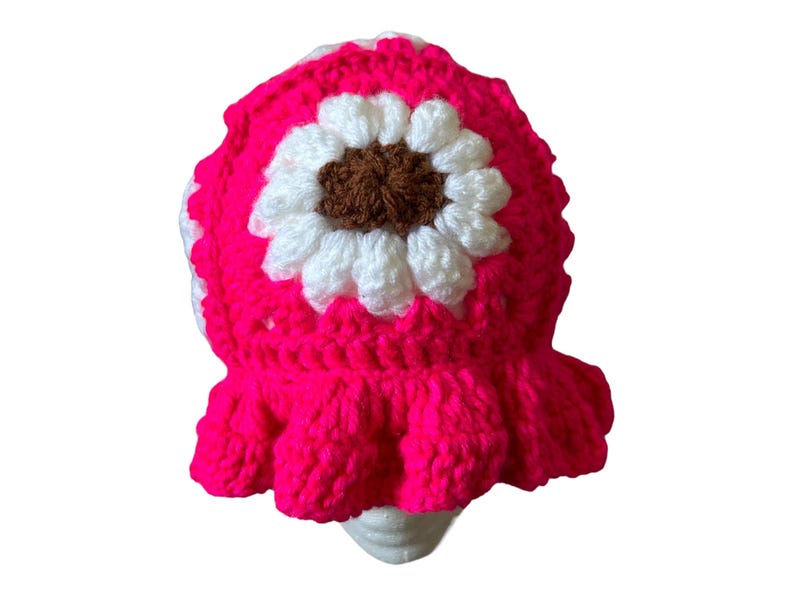 BLOOM Crochet Hat In Hot Pink