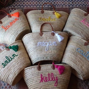 KOSTENLOSE TASSEL jede monogrammierte Strandtasche, personalisierte Strohtasche, BrautjungfernGeschenke, Tote Bag mit Ledergriffen, Strandtasche Valentinstag