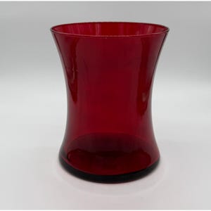 Vintage Red Hand Blown Glass Flared Vase 8.0&quot; Tall Mouth 6.5 Wide