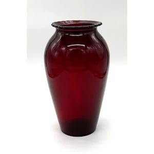 Anchor Hocking Glass Royal Ruby Red Scalloped Top Edge Vase 9" Tall Vintage