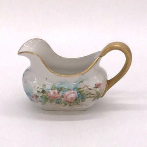 Jarra pequeña de crema victoriana con detalles dorados, 4 oz, firmada por J. Jones, de porcelana y detalles dorados.