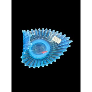 Vintage Fostoria Blue Heirloom Blown Glass Bon Bon/Trinket Dish 6.5&quot;x 6&quot; Decorative Collectible