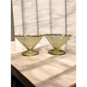 Set Of 2 Vintage Federal Madrid Amber Depression Glass Sherbert/Custard Dish Elegant Etched Design Collectible