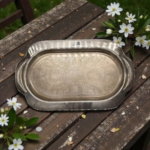 Rullande detaljerad Keystoneware Catch All-bricka eller serveringsfat