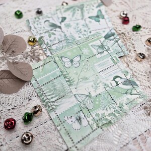 Timbres faits main oiseaux d'hiver I papillons I collage I journal I botanique