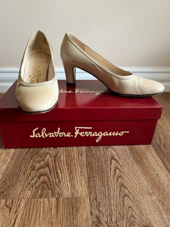 Salvatore Ferragamo 6.5 Vintage Leather Pump Beig… - image 8