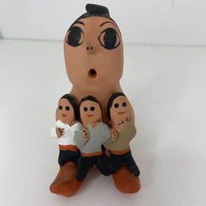 Indian Pottery Storyteller Figure with 3 Children Signed!