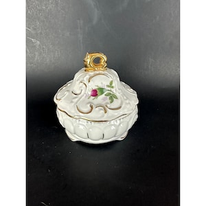 Caja de porcelana vintage coleccionable para anillos, joyero con tapa y ribete dorado floral