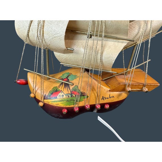 Vtg Holland Wooden Shoe Boat Table Lamp Vinking Crest Nautica L