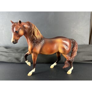 Breyer Reeves Horse Traditional 1997: Let&#39;s Go Riding Modelo inglés VTG