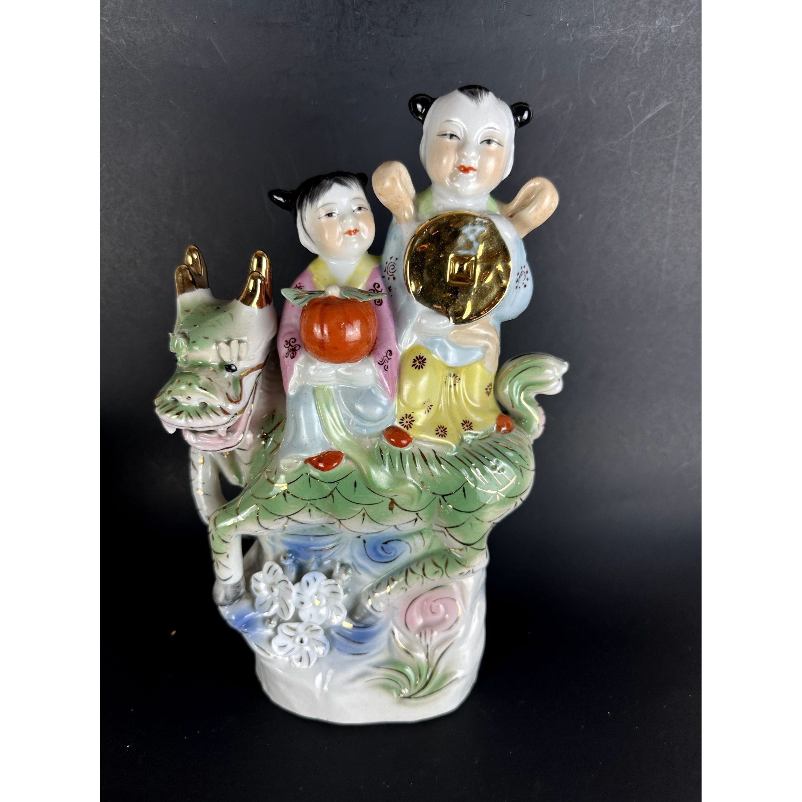 中国彩磁器龍上童子 置物 年代物 陶器人形 Home - Collect.tw 收藏品