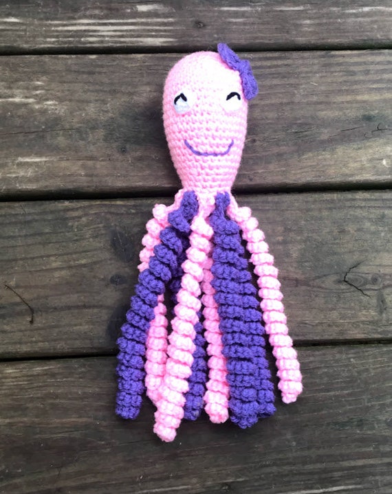 Crochet chica rosa claro preemie bebé relleno de pulpo juguete con