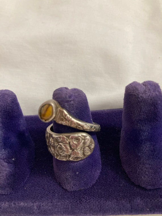 Vintage Sterling Silver Heavy Wrap Around Ring wi… - image 2