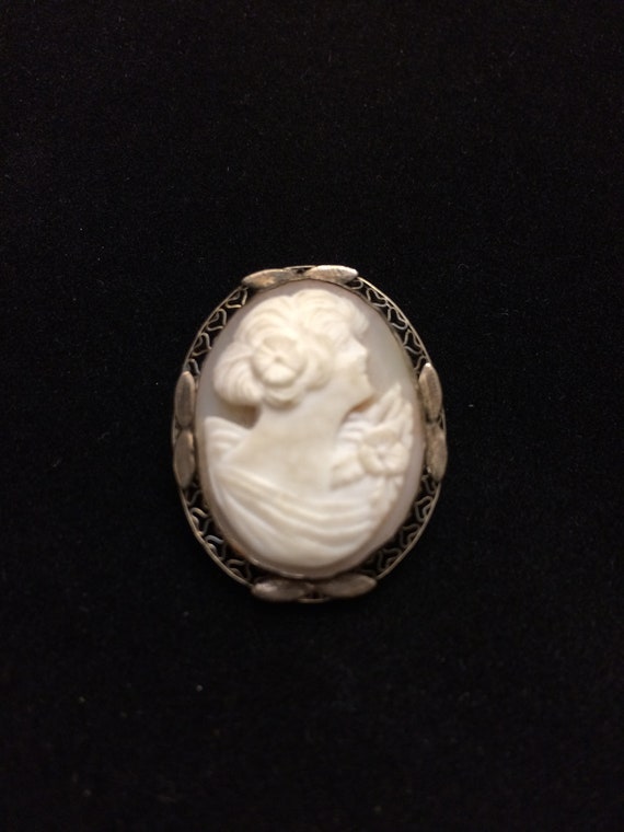 14K Gold Cameo-Oval-Vintage