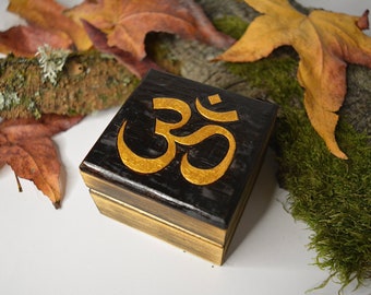 Square Om gold small wooden jewellery box, keepsake gift box, hippie gift, stash box, ring box, Om symbol ring box, stocking filler