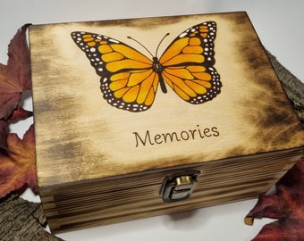 Monarch Butterfly wooden hand burnt memory box, keepsake box, pyrography gift, butterfly gift box, butterfly stash box, customisable gift