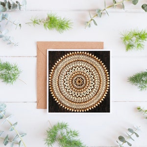Vierkante mandala kleurrijke lege wenskaart, geometrische trippy kaart, kleurrijke kaart, pyrografie kaart afdrukken, hippie boho kaart, alternatief