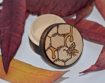 Honeycomb bee ring box, hand burnt pyrography bee gift, rustic ring box, gift box, unusual ring box, hippie boho decor, stocking filler art
