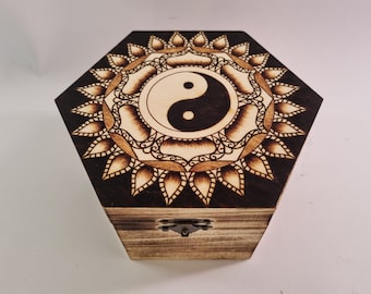 Hexagonal Yin Yang wooden keepsake box, pyrography gift box, geometric sacred geometry meditation gift, altar box, stash box, jewellery box