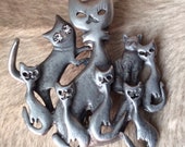 Vintage beautiful silver tone cats 39 portrait brooch.