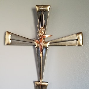 Metal Horseshoe Nail Cross & Wheat Wall Decor Hanging
