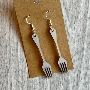 Dinglehopper earrings top