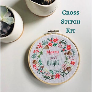 Holidays - merry & bright - Christmas - wreath - Modern cross stitch kit - beginner cross stitch kit - Easy cross stitch