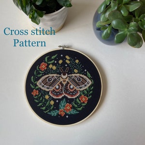 Moth - nature - witchy cross stitch - cross stitch pattern PDF - counted cross stitch - instant download