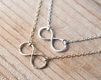 Hammered Infinity Necklace, Dainty Necklace, Hammered Gold Necklace, Infinity Silver Necklace, Simple Necklace, Gold Filled Necklace