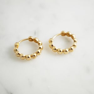 14K Solid Gold Huggie Ohrringe Ball Huggie Ohrringe kleine Hoop Perlen Creolen Ball Huggies Mini Hoop 16 mm #Q