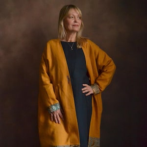 Abrigo de lino bordado a mano / Batik balinés, cárdigan extragrande amarillo mostaza