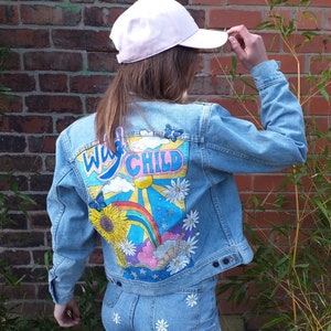 Veste en jean Lee vintage bleu clair peinte à la main | ENFANT SAUVAGE | Festival Coachella | Fait main | Art portable