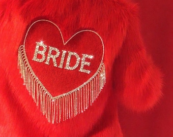 Chaqueta de piel sintética roja con corazón de diamantes y adornos / BODAS Y DESPEDIDA DE SOLTERA / Romántica Y2K / Hecha a mano