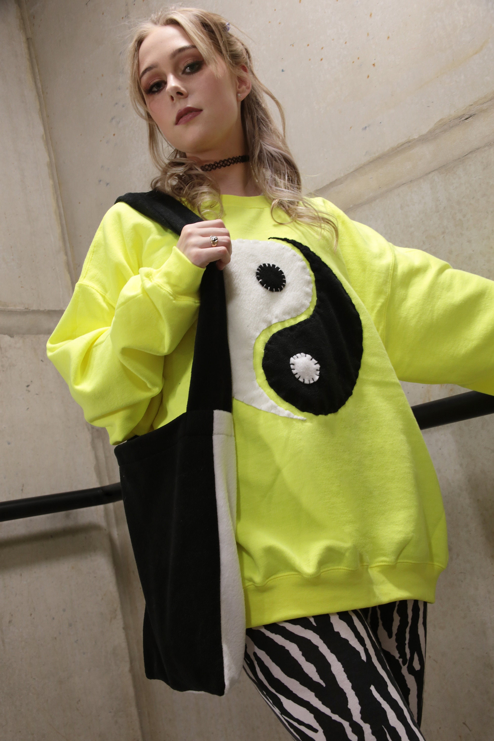 【BAON】[unisex] Cannew nylon string printing over sweatSH il_fullxfull.3368717010_e78b.jpg