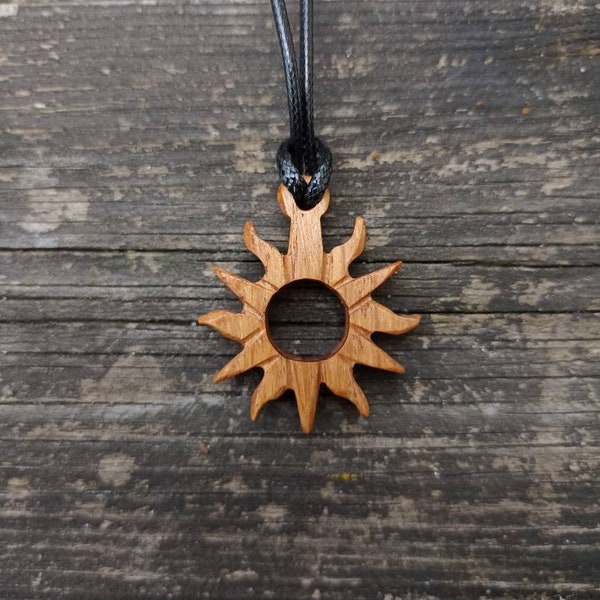 Colgante de sol, collar de sol, colgante de sol de madera, colgante de sol de madera hecho a mano, colgante de collar de regalo