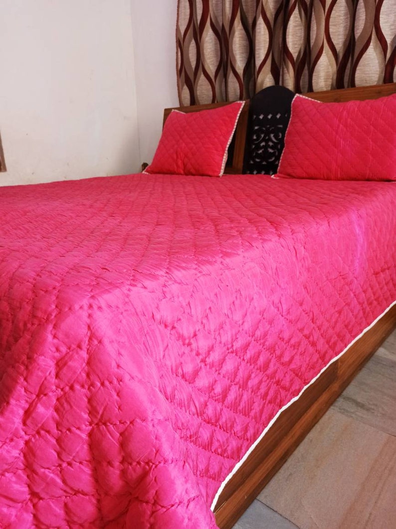 Handquilted Pure Silk Fabric Quilt Queen Size 108 Inch X 108 Etsy