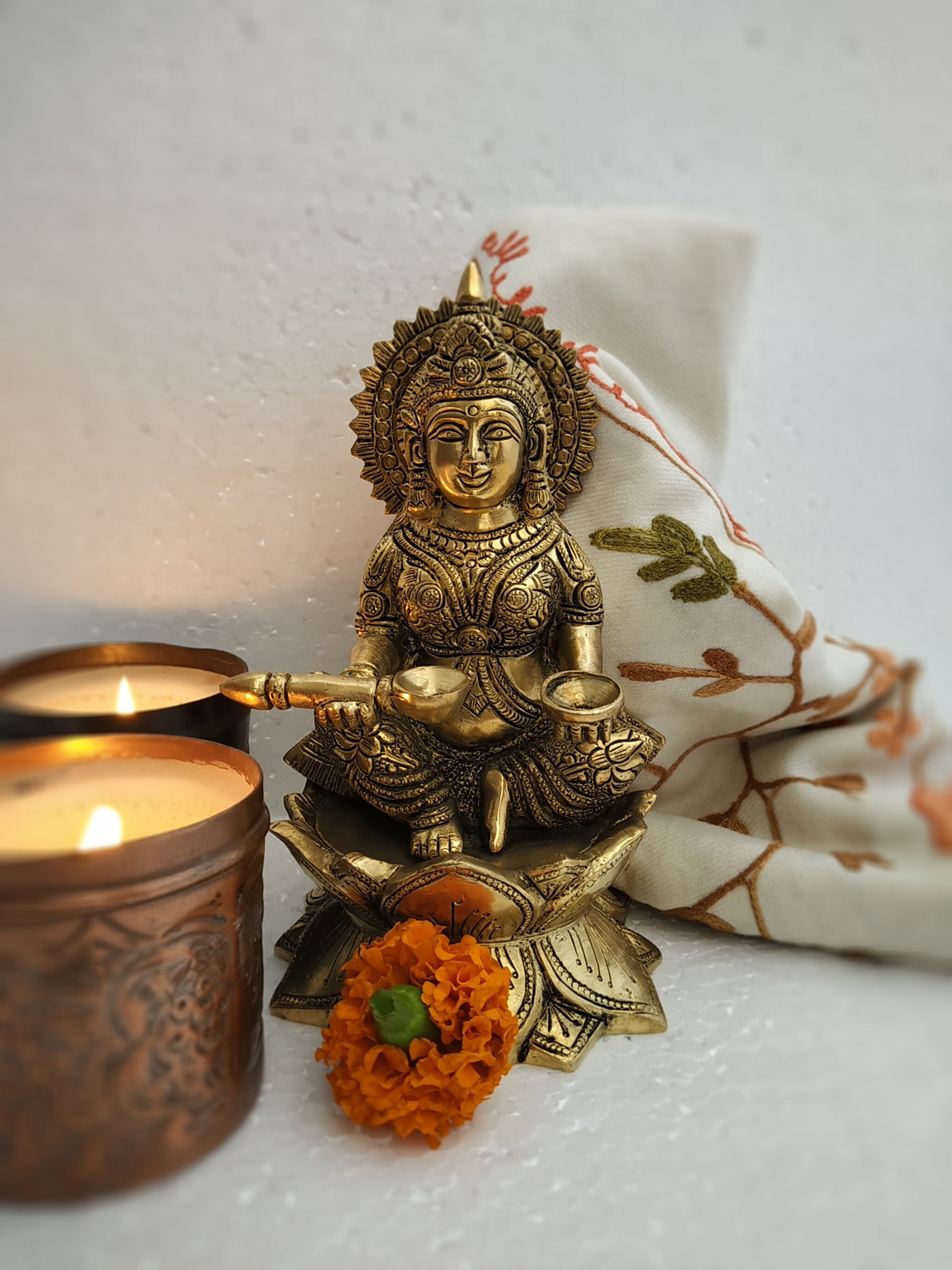 Unique Handicraft Piece of Goddess Annapoorna Symbolises Strength by Bharat Haat BH05584 Unique Handicraft Piece of Goddess Annapoorna Symbolises Strength by Bharat Haat BH05584